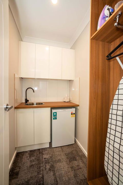 Clarinda Street Apartments - Stayed 3