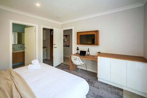 Clarinda Street Apartments - Stayed 1