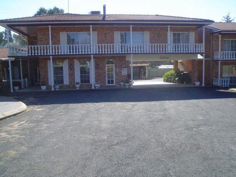 Coachmans Rest Motor Lodge - Stays Accommodation 3