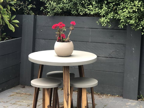 Colonial Hampdens - Stayed 1