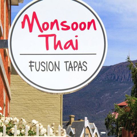 Colonial Hampdens - Stayed 3