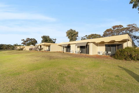 Comfort Inn & Suites Riverland - Stayed 3