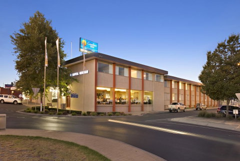 Comfort Inn Capital Horsham - Stays Accommodation 3