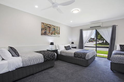 Comfort Inn May Park - Stays Accommodation 1
