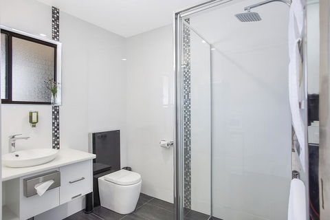 Comfort Inn May Park - Stays Accommodation 3