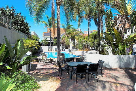 Como Mezzanine Retreat - Stayed 2