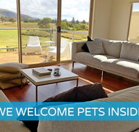 Contemporary Golf Course Frontage 3BR - Stayed