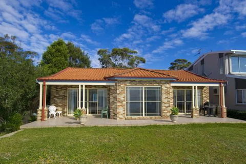 Cook St 4 - Salamander Bay - Stayed 1