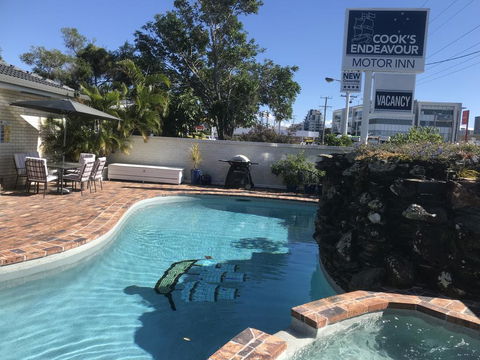 Cooks Endeavour Motor Inn - Stays Accommodation 3