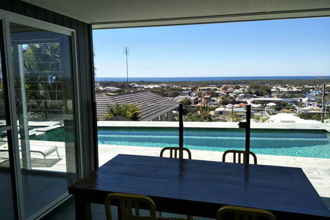 Coolangatta Gold - Stays Accommodation 3