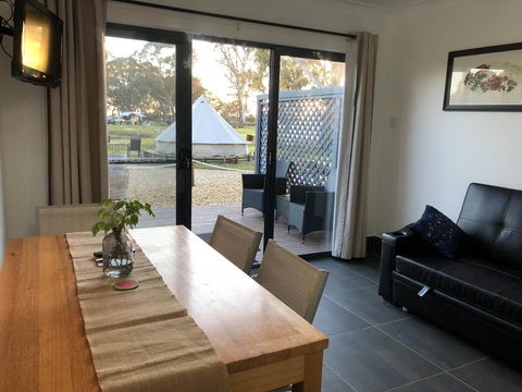 Coonawarra Cabins Unit D - Stayed 1