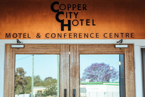 Copper City Motel - Stays Accommodation 2