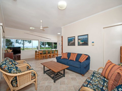 Corlette Point Road, 18, Sandy Shores - Stayed 1