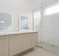 CORYMBIA - MOUNT MARTHA - Stayed
