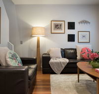 Courthouse Orchid Villa 6 - Stays Accommodation