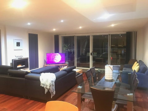 Cowes Beachfront Retreat - Stayed 2