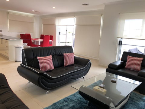 Cowes Holiday Haven - Property #2 - Stayed 3