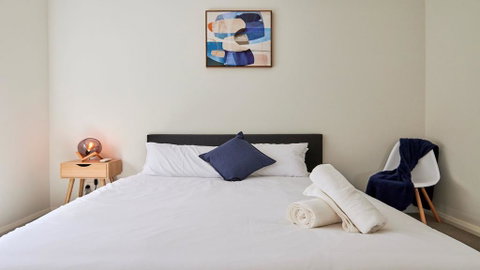 Cozy & Central Apt At Garden City - Free WiFi - Stays Accommodation 2