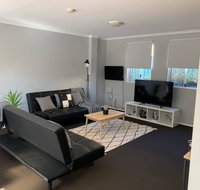 Cozy 3BR Townhouse in Liverpool CBD with parking