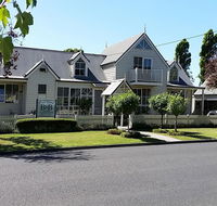 Creek Cottage Bed And Breakfast - Stayed