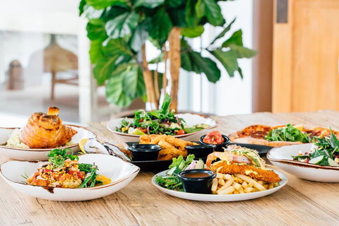 Crossroads Hotel - Stays Accommodation 3