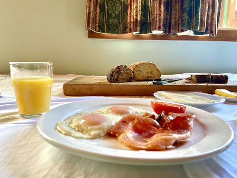 Daly View Bed & Breakfast - Stays Accommodation 2
