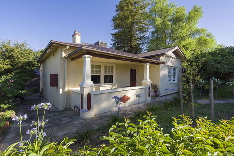 Darling House Castlemaine - Stays Accommodation 0