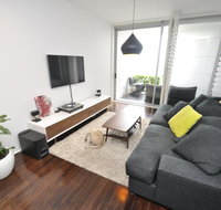 Darlinghurst Self-Contained Modern One-Bedroom Apartment 313 BUR - Stayed