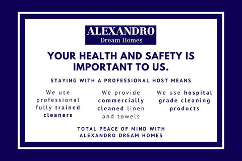 DARLINGHURST STUDIO // SHARED ROOFTOP SPACE - Stayed 1