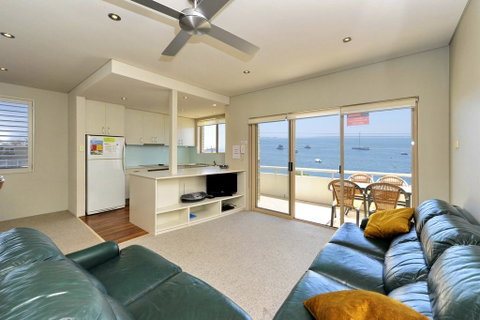 Del Rae Unit 12 - Shoal Bay - Stayed 1