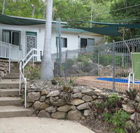 Del-Haven Opposite Alma Bay - Stayed