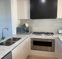 Delicate and Peaceful Bundoora Townhouse 10 - Stayed