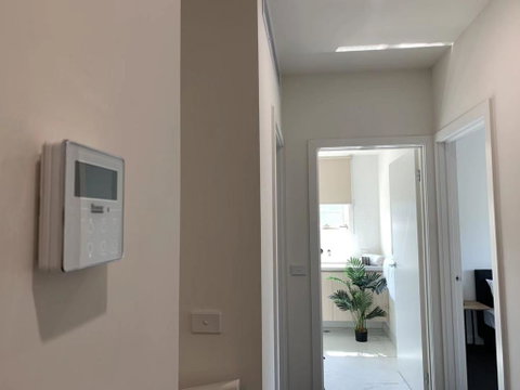 Delicate And Peaceful Bundoora Townhouse 20-R1 - Stays Accommodation 0