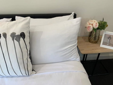 Delicate And Peaceful Bundoora Townhouse 20-R1 - Stays Accommodation 1