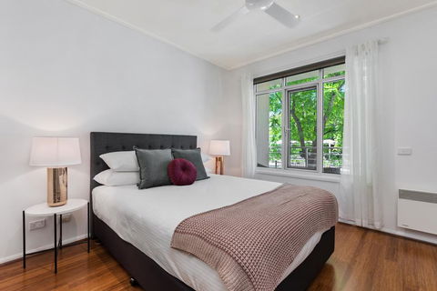 Deluxe Unit With Pool, Parking And Gym Near Beaches - Stayed 1