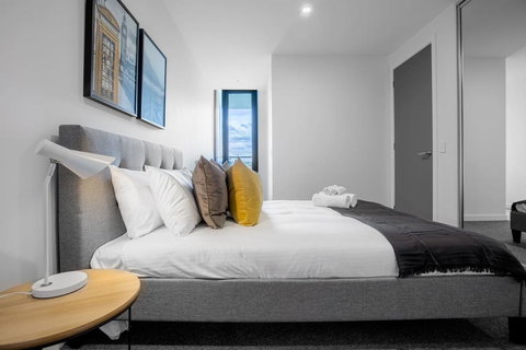 Designer 2 Bdrms APT@Parkville Free Carpark+wifi - Stays Accommodation 2