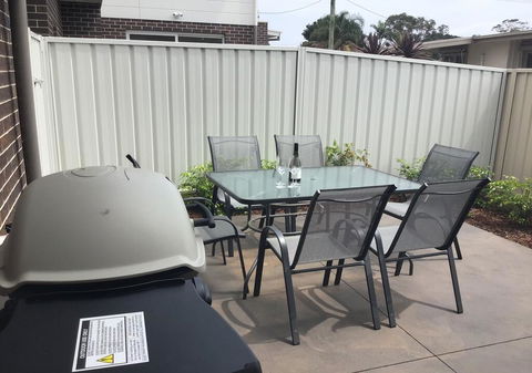 Discover Warilla - Bright And Airy Townhouse Near The Beach And Lake - Stayed 1