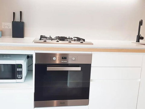 Docklands Waterfront 1006PR 2 Bed Free Wifi - Stayed 3