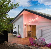 Dollywood - Stays Accommodation