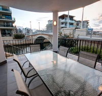Dolphin Quay Apartment-1 Bedroom - Stays Accommodation