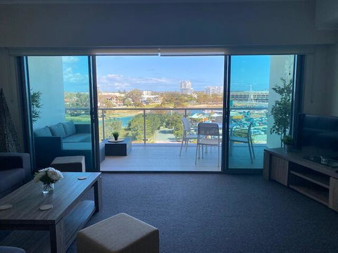 Dolphin View 404 - Stays Accommodation 2