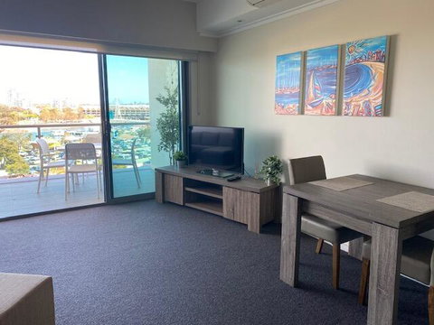 Dolphin View 404 - Stays Accommodation 3