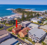 Doncaster - Yamba Main beach and sea pool - Stays Accommodation