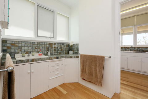 DROMANA BEACH SHACK... - Stayed 2