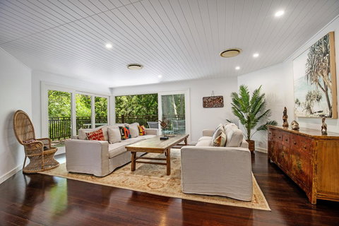 Dual-living Amongst The Rainforest, Little Cove - Stayed 3