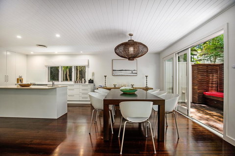 Dual-living Amongst The Rainforest, Little Cove - Stayed 1