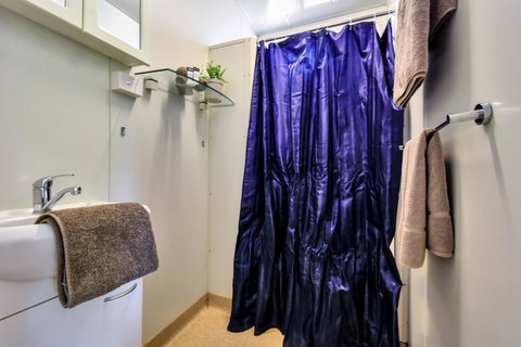 Dundee Beach Holiday Park - Stays Accommodation 2