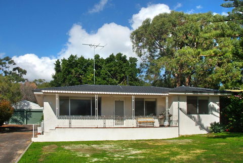 Eagle Bay Beach House - Stayed 0