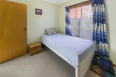 Eagle Point Getaway - Waterfront Serenity! - Stayed 1