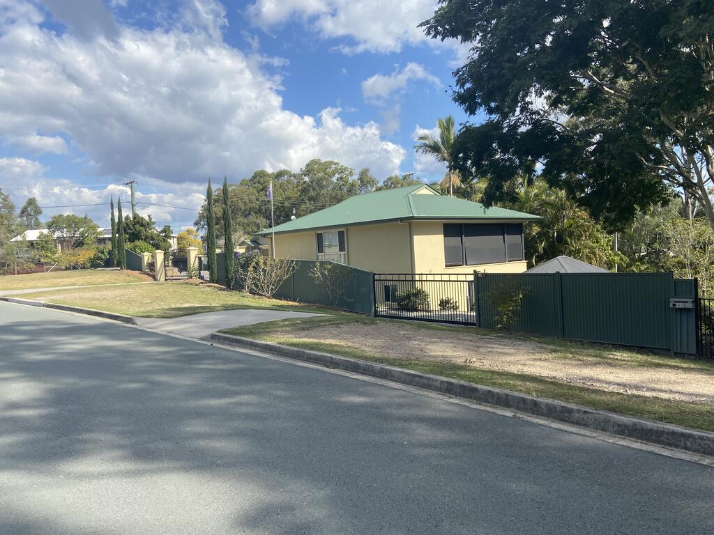 Eatons Hill QLD Stays Accommodation